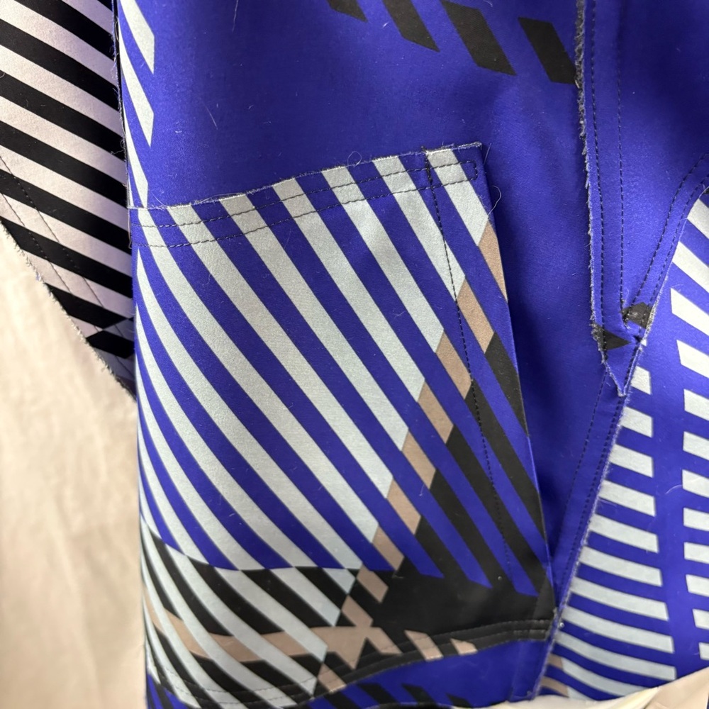 Issey Miyake Reversible Charcoal Blazer with Pattern - Picture 13 of 16